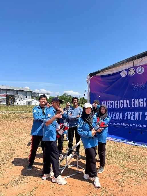 >Elektro ITERA sukses menyelenggarakan kegiatan Perlombaan Roket Air ELITE 6.0